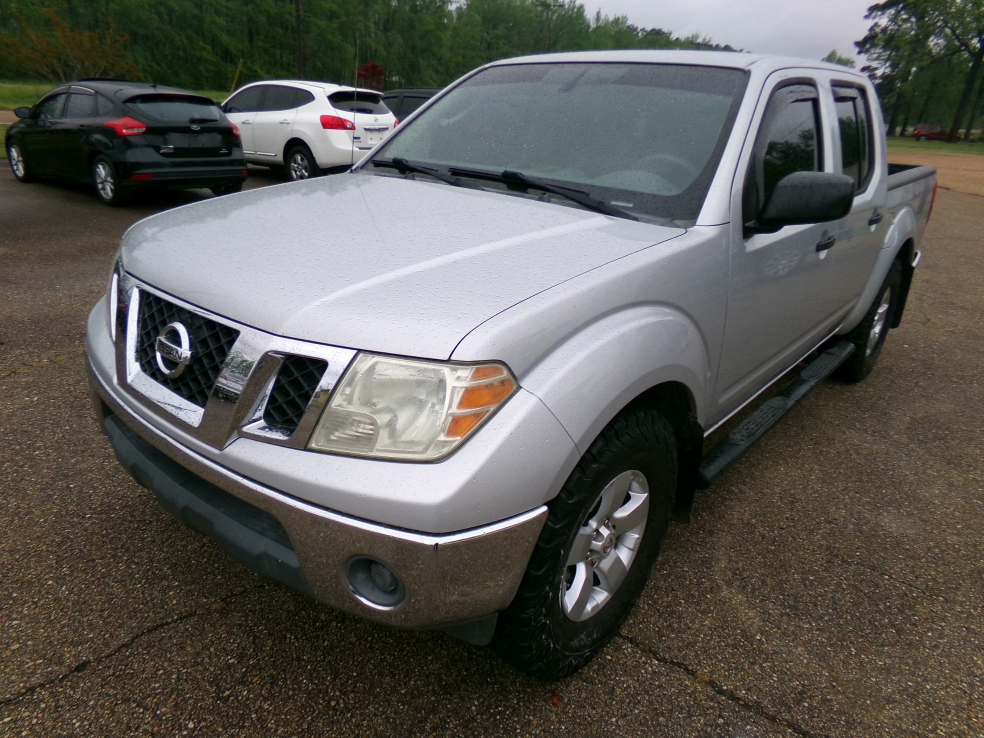 photo of 2011 Nissan Frontier S Crew Cab 2WD